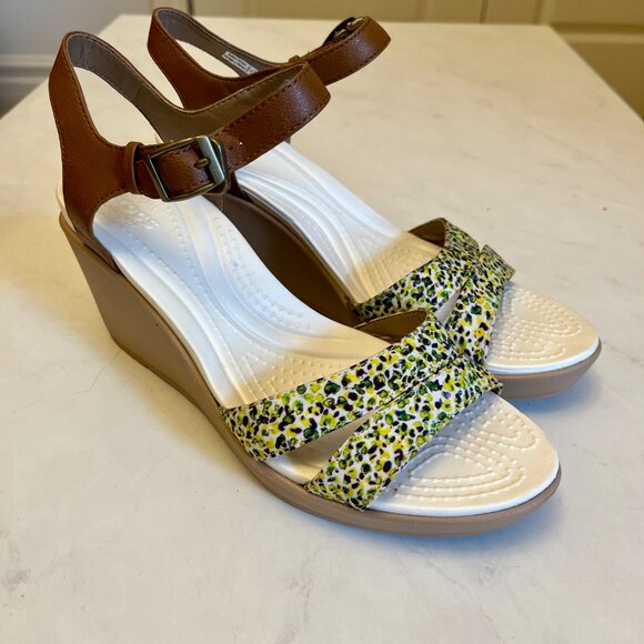 Crocs Leigh wedge sandals - Picture 2 of 5